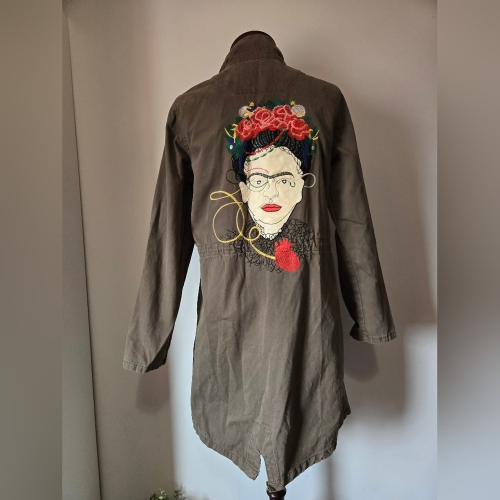 GESVAGES Premium Collection Frida Kahlo Embroidered Olive Green Jacket. Size Med - Picture 7 of 15